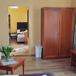 招待所 艾丽卡旅馆 3*
