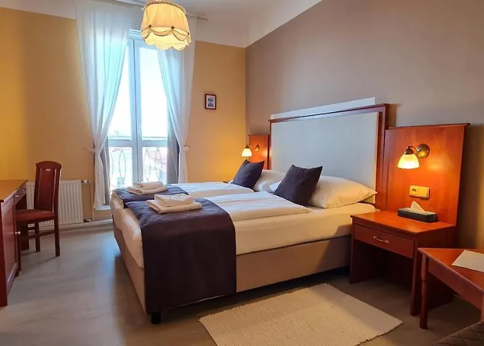 Elektra Маріанські Лазні